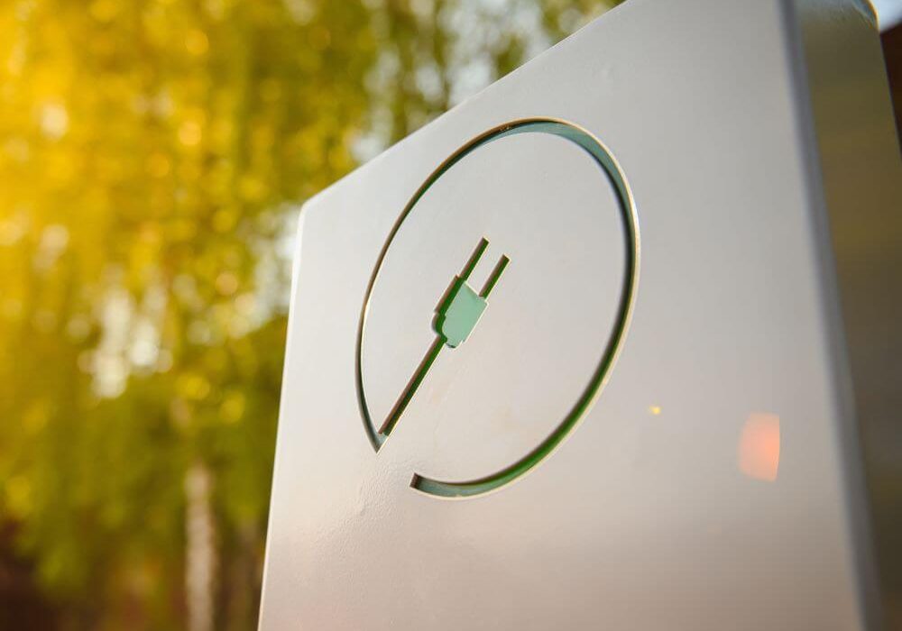 Electricien industriel Sainte Ode Nassogne Nicolas Bornes de stockage électricité